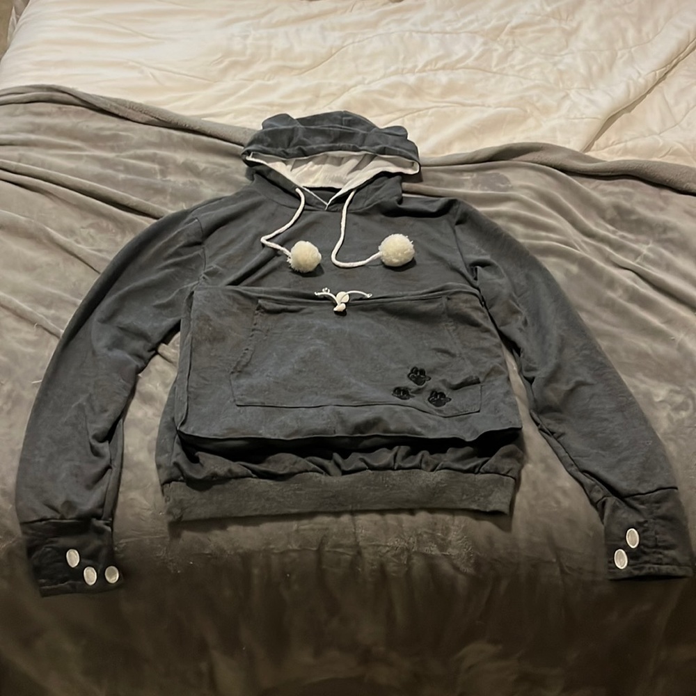 Women’s Hoodie with Front Kitten/Puppy Pouch and Front Pocket. Size: Medium.
